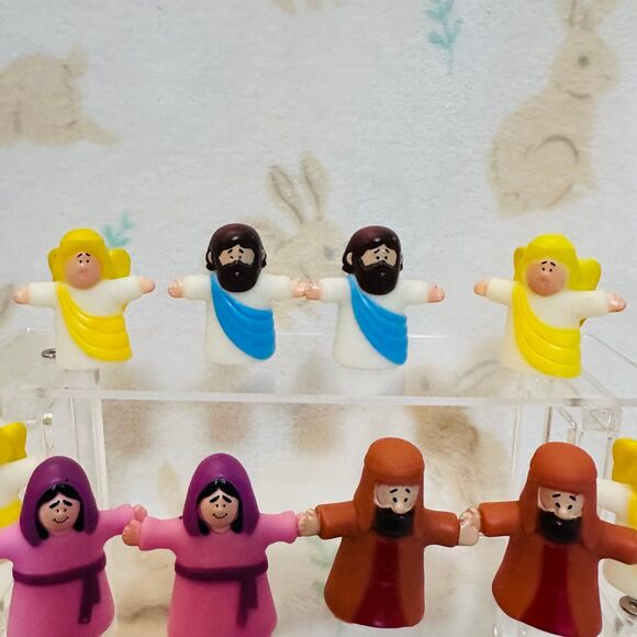 Story of The First Easter Children's Finger Puppet Sets - Picture 4 of 7